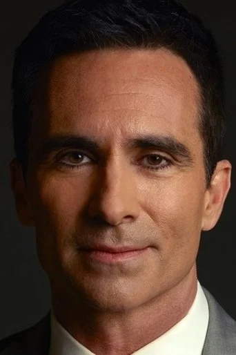 Chân dung Nestor Carbonell