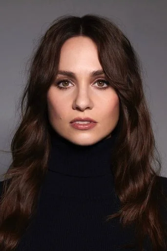 Chân dung Tuppence Middleton