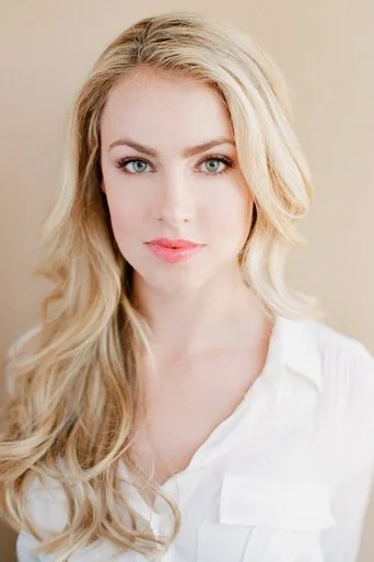 Chân dung Amanda Schull