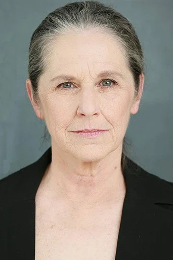 Chân dung Julie Oliver-Touchstone