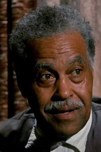 Chân dung Robert Earl Jones