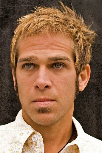 Chân dung Jonathan Tiersten