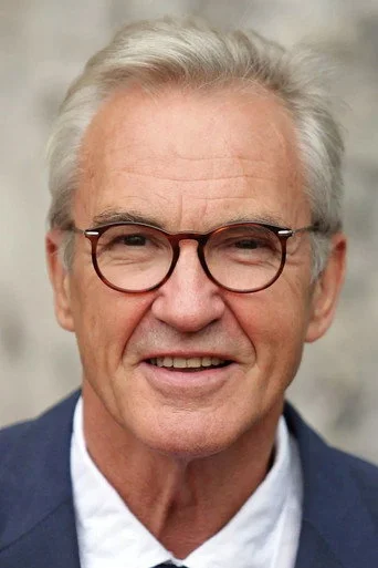 Chân dung Larry Lamb