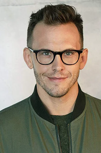 Chân dung Nick Horst