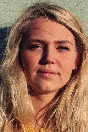 Chân dung Cecilie Haugaard Larsen