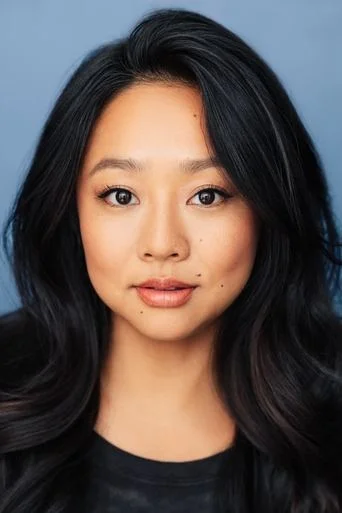 Chân dung Stephanie Hsu