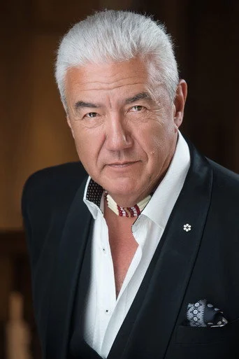 Chân dung Tom Jackson