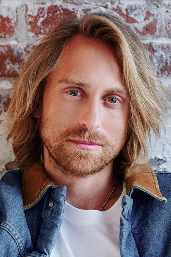 Chân dung Eric Nelsen
