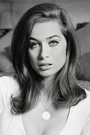 Chân dung Valerie Leon