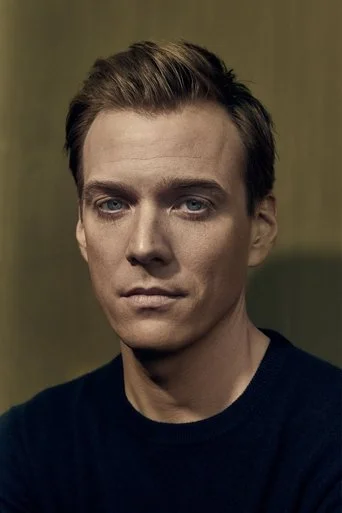 Chân dung Jake Abel