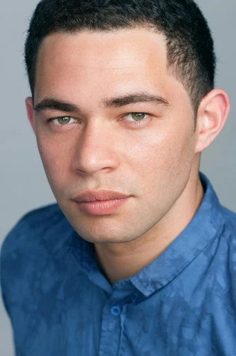 Chân dung Vinnie Bennett