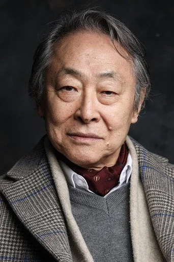Chân dung Lee Dong-chan