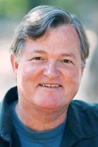 Chân dung James Lashly