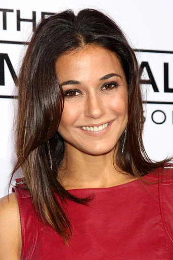 Chân dung Emmanuelle Chriqui