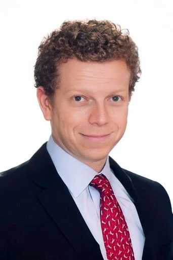Chân dung Alex Zuckerman