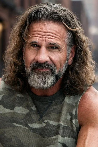 Chân dung Mike Wolfe