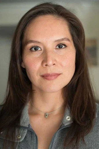 Chân dung Stefany Mathias