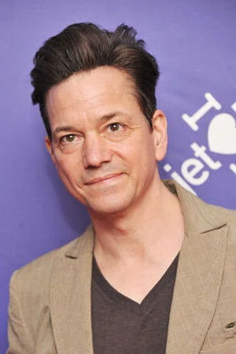 Chân dung Frank Whaley