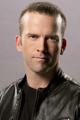Chân dung Lucas Black