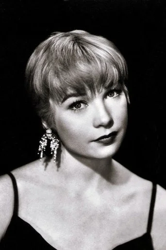 Chân dung Shirley MacLaine