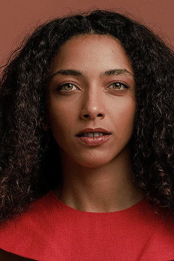 Chân dung Alice Carvalho