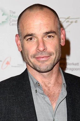 Chân dung Paul Blackthorne
