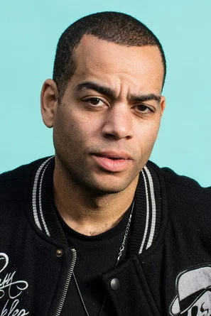 Chân dung Ben Bailey Smith