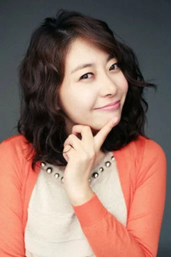 Chân dung Hwang Hyo-eun
