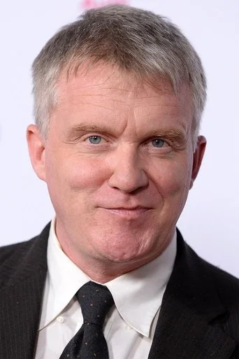 Chân dung Anthony Michael Hall
