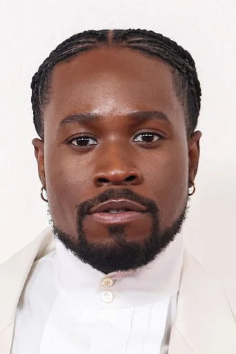 Chân dung Shameik Moore