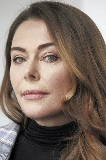 Chân dung Polly Walker