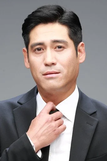 Chân dung Lee Hyeong-cheol