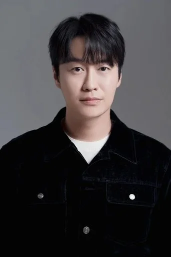 Chân dung Oh Eui-sik