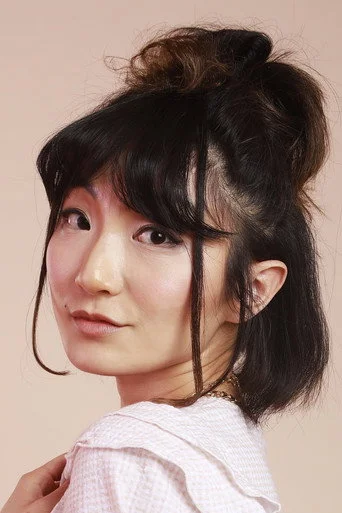 Chân dung Poppy Liu