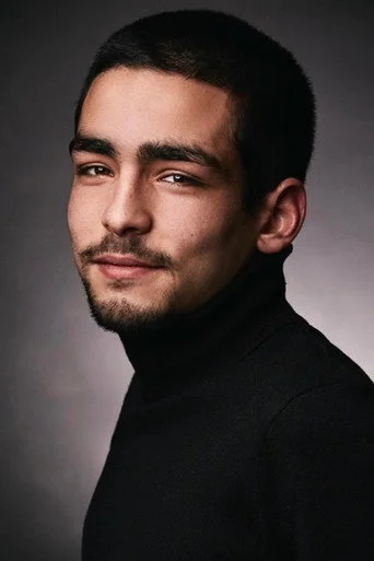 Chân dung Omar Ayuso