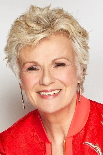 Chân dung Julie Walters