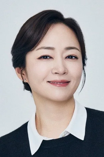 Chân dung Jeon Ik-ryoung