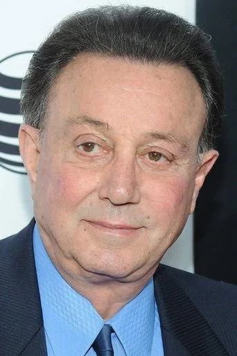 Chân dung Tony Darrow