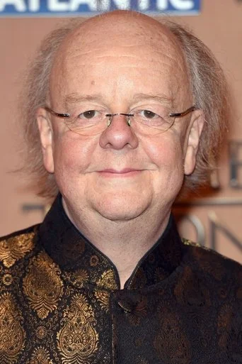 Chân dung Roger Ashton-Griffiths
