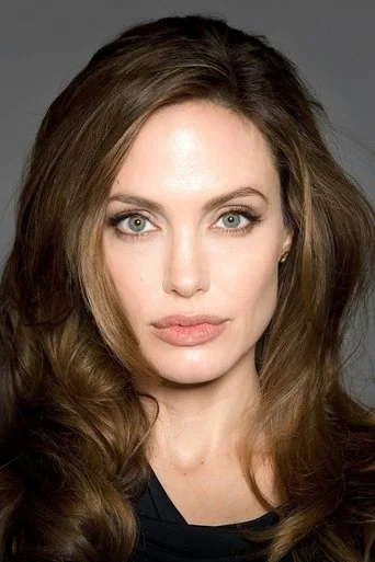 Chân dung Angelina Jolie
