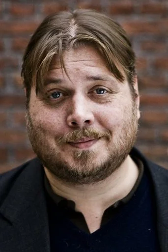 Chân dung Nicolas Bro