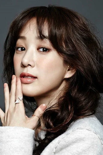 Chân dung Jung Ryeo Won