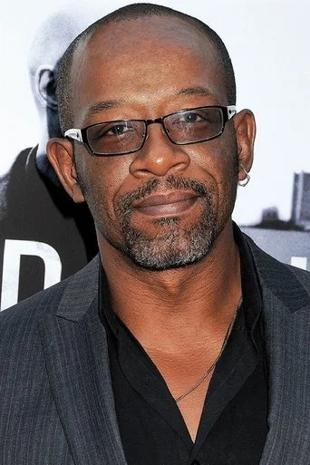 Chân dung Lennie James