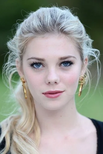Chân dung Claire Julien