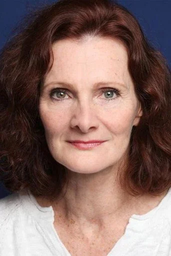 Chân dung Nicola Sloane