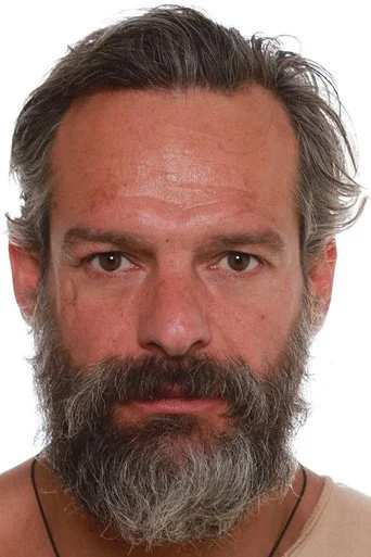 Chân dung David Bowles