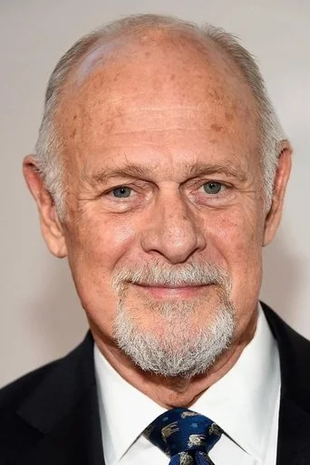 Chân dung Gerald McRaney