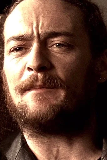 Chân dung Steve Sweeney
