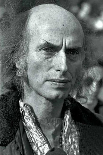 Chân dung Julian Beck