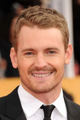 Chân dung Josh Pence